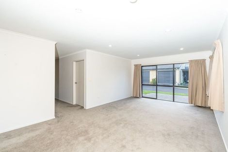 Photo of property in Bramley Gardens, 27/3 Turnbury Court, Rototuna, Hamilton, 3210