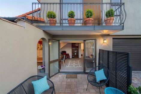 Photo of property in 8a Westbourne Road, Murrays Bay, Auckland, 0630