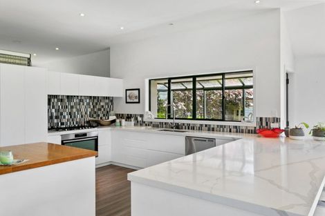 Photo of property in 214 Mapara Road, Acacia Bay, Taupo, 3385