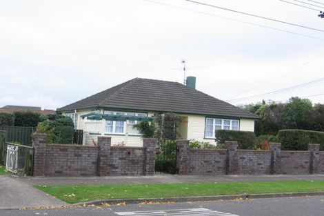 Photo of property in 2 Fisk Street, Naenae, Lower Hutt, 5011
