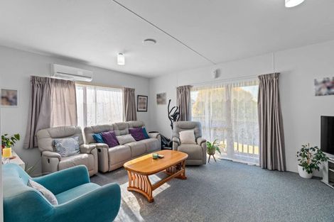 Photo of property in 7a Melleray Place, Randwick Park, Auckland, 2105