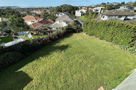 Photo of property in 2/23 Bernleigh Terrace, West Harbour, Auckland, 0618