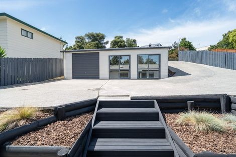Photo of property in 4 Meander Drive, Welcome Bay, Tauranga, 3112