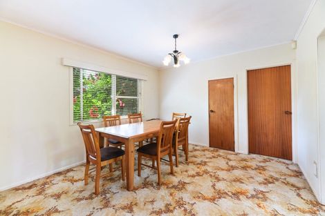 Photo of property in 9 Kaikoura Street, Henderson, Auckland, 0612