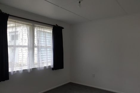 Photo of property in 87 Beazley Avenue, Paparangi, Wellington, 6037