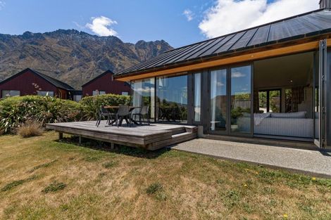 Photo of property in 16 Ellesmere Avenue, Jacks Point, Queenstown, 9371