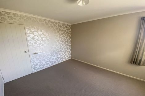 Photo of property in 54 Geneva Terrace, Kelvin Grove, Palmerston North, 4414