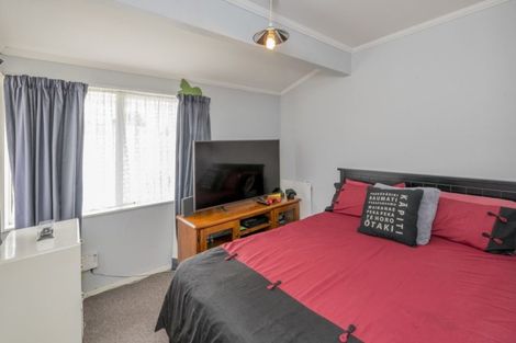 Photo of property in 73 Liverpool Street, Levin, 5510