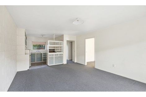 Photo of property in 2/58 Papanui Road, Merivale, Christchurch, 8014