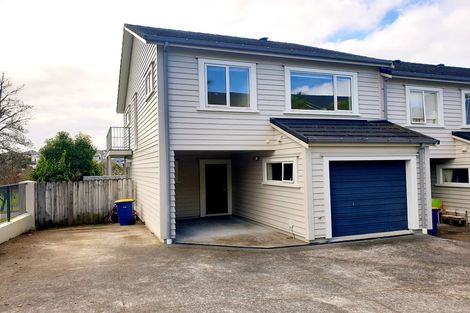 Photo of property in 1/86 Fernhill Way, Oteha, Auckland, 0632