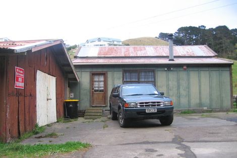 Photo of property in 281 Takapu Road, Takapu Valley, Wellington, 5028