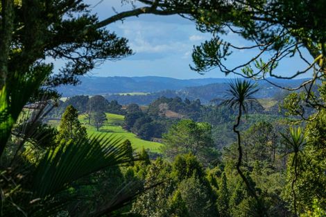 Photo of property in 103 Hinau Road, Waimauku, 0881