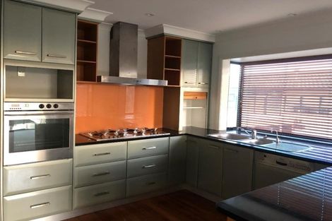 Photo of property in 34 Sea Spray Drive, Bucklands Beach, Auckland, 2012