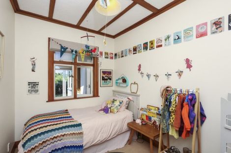 Photo of property in 25 Glen Almond Street, New Plymouth, 4310