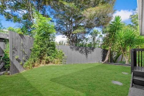 Photo of property in 1/14 Barnfield Place, Glendene, Auckland, 0602