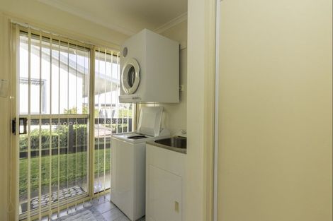 Photo of property in 43 Thames Road, Paeroa, 3600