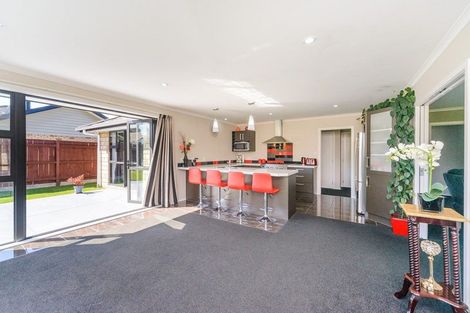 Photo of property in 2a Galea Grove, Kelvin Grove, Palmerston North, 4414