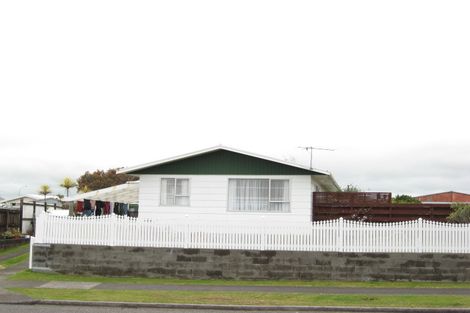 Photo of property in 9a Trimble Place, Bell Block, New Plymouth, 4312