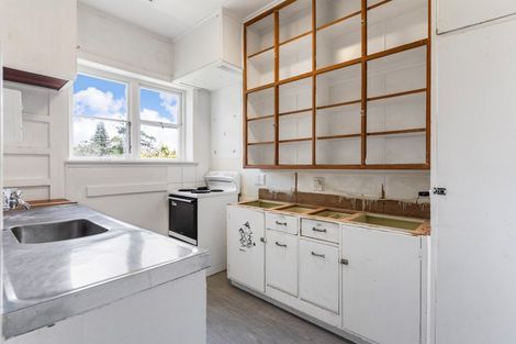 Photo of property in 14 Westmere Crescent, Westmere, Auckland, 1022