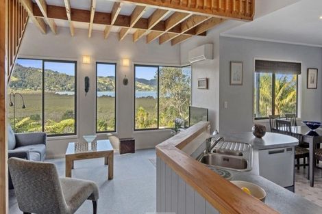 Photo of property in 26 Beach Road, Onerahi, Whangarei, 0110