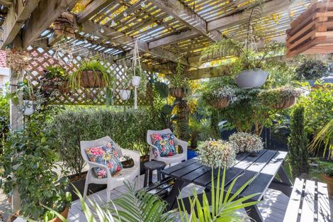 Photo of property in 3b Mcgowan Place, Orewa, 0931