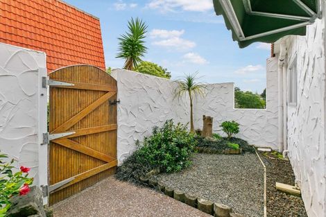 Photo of property in 1/20 Maritime Terrace, Birkenhead, Auckland, 0626