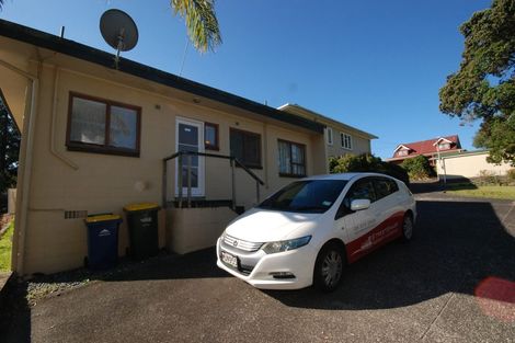 Photo of property in 1/16 Roberts Road, Glenfield, Auckland, 0629