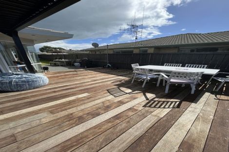 Photo of property in 18 Ocean Crest, Papamoa Beach, Papamoa, 3118