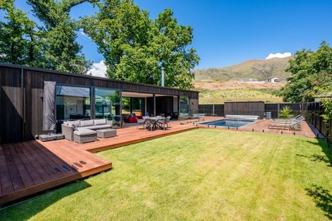 Photo of property in 4 Garnet Grove, Birchville, Upper Hutt, 5018