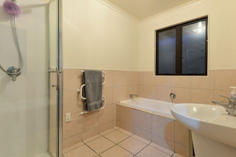 Photo of property in 1 Bayswater Court, Huntington, Hamilton, 3210