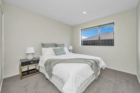 Photo of property in 164 Shillingford Boulevard, Rolleston, 7615