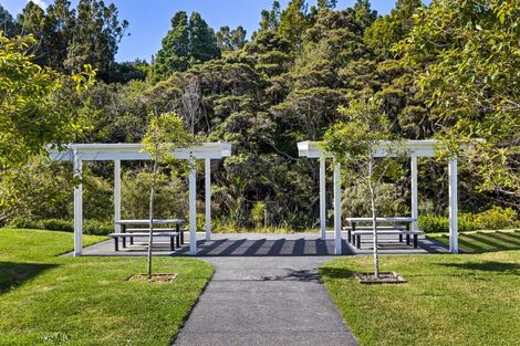Photo of property in 60 Eaves Bush Parade, Orewa, 0931
