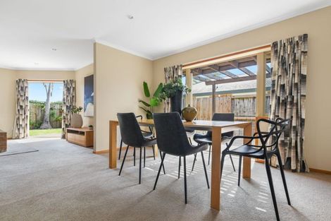 Photo of property in 27 Cranbrook Place, Rototuna North, Hamilton, 3210