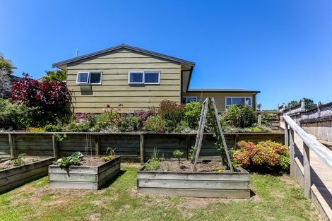Photo of property in 11 Puketotara Street, Highlands Park, New Plymouth, 4312