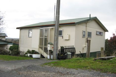 Photo of property in 3 Old Coach Road, Kaitangata, 9210