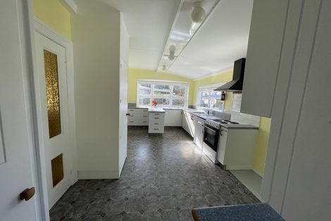 Photo of property in 6 Durham Street, Picton, 7220