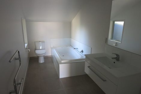 Photo of property in 28 Lincoln Road, Hillmorton, Christchurch, 8024