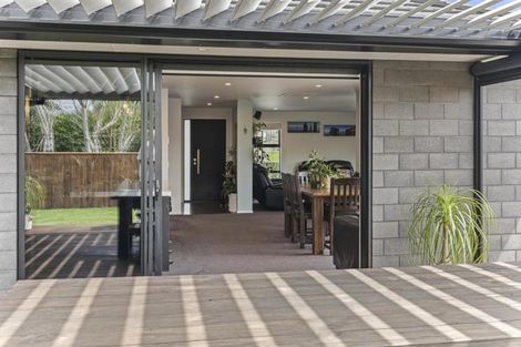 Photo of property in 52 Dillon Drive, Bell Block, New Plymouth, 4312