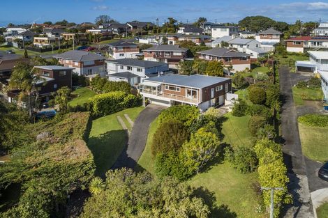 Photo of property in 15 Penning Road, Milford, Auckland, 0620