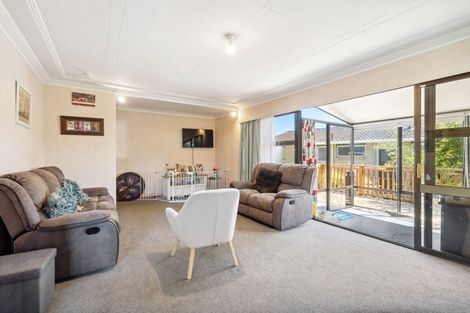 Photo of property in 16 Kinmont Crescent, Kinmont Park, Mosgiel, 9024