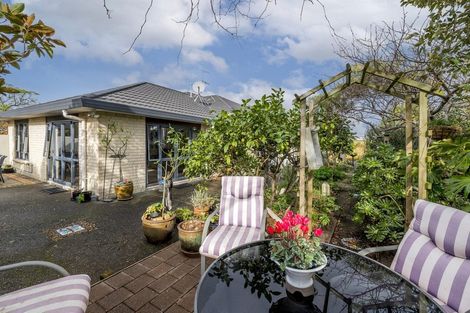 Photo of property in 162 Guildford Drive, Paraparaumu Beach, Paraparaumu, 5032