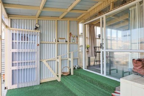 Photo of property in 60 Wakefield Street, Westport, 7825