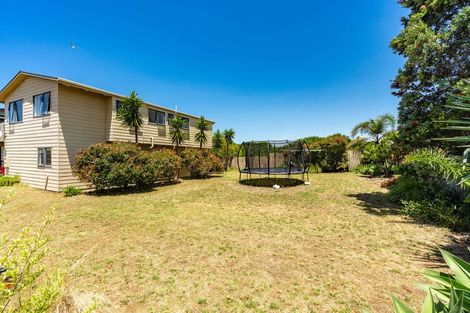 Photo of property in 128 Bream Bay Drive, Ruakaka, 0116