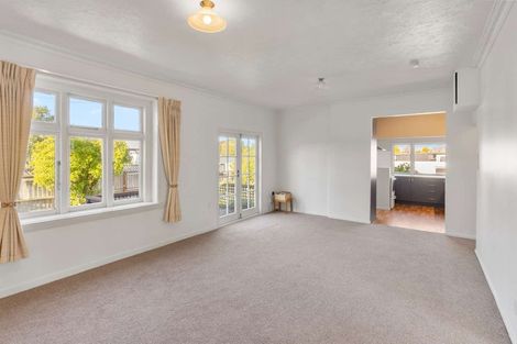Photo of property in 181 Bowhill Road, New Brighton, Christchurch, 8083