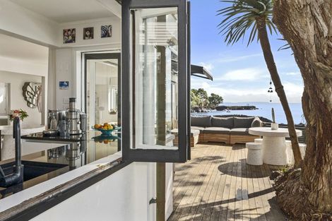 Photo of property in 2/259 Hurstmere Road, Takapuna, Auckland, 0622