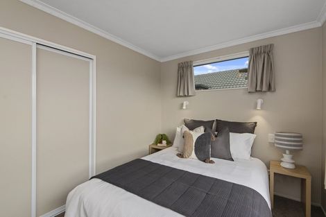 Photo of property in 11 Farm Lane, Parklands, Christchurch, 8083