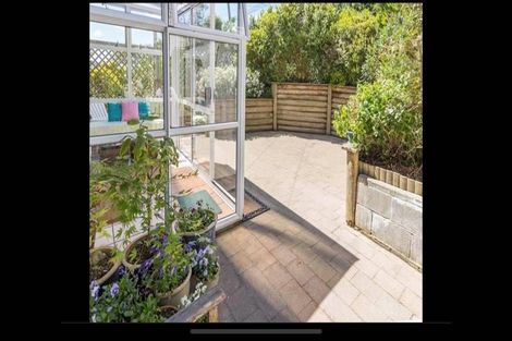 Photo of property in 6 Chesterton Street, Johnsonville, Wellington, 6037