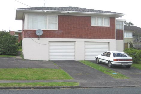 Photo of property in 2/51 College Road, Northcote, Auckland, 0627