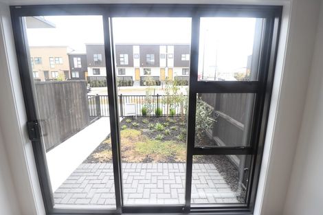 Photo of property in 20 Wai Place, Westgate, Auckland, 0614