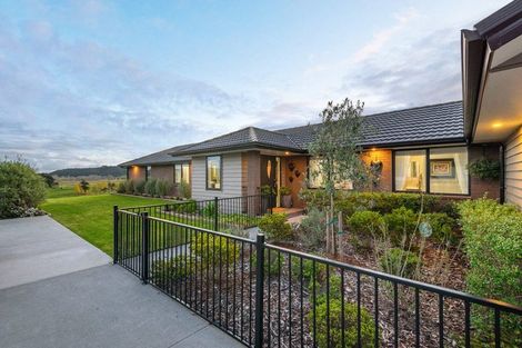 Photo of property in 14 Awatiro Drive, Kaukapakapa, 0871